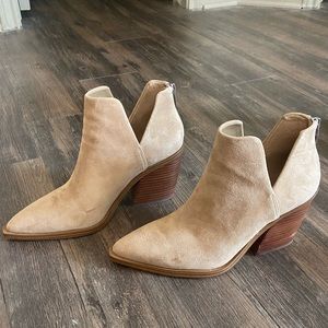 Vince Camuto Gigietta suede booties, size 7.5